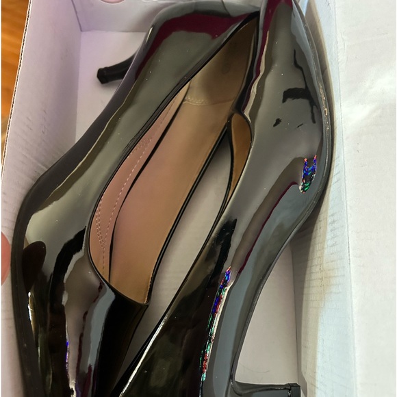 Dream pairs black patent leather 9.5 - Picture 1 of 4